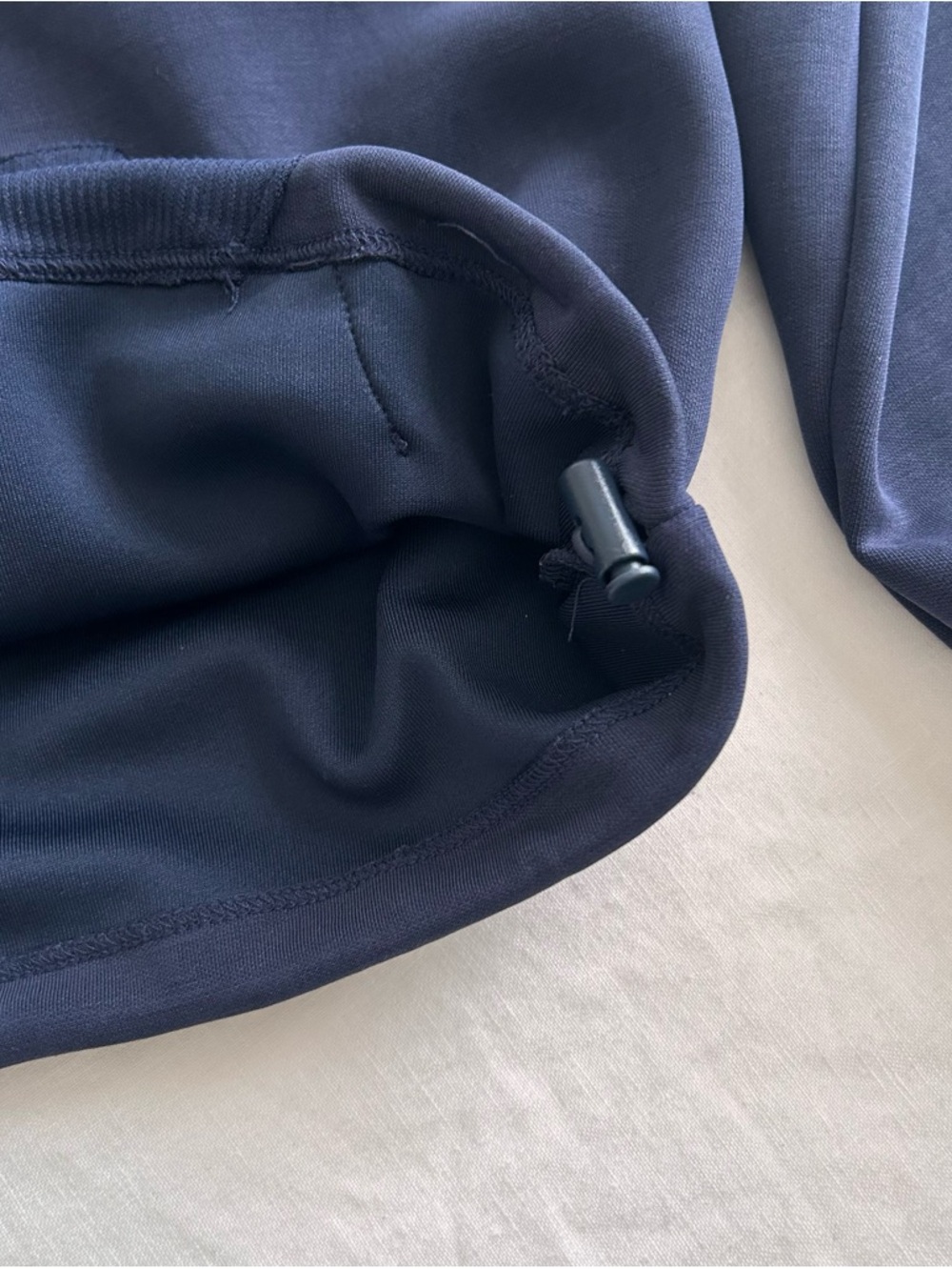 EVEREVE Maddox Sweatshirt in Navy ~ Size Small - Picture 6 of 7